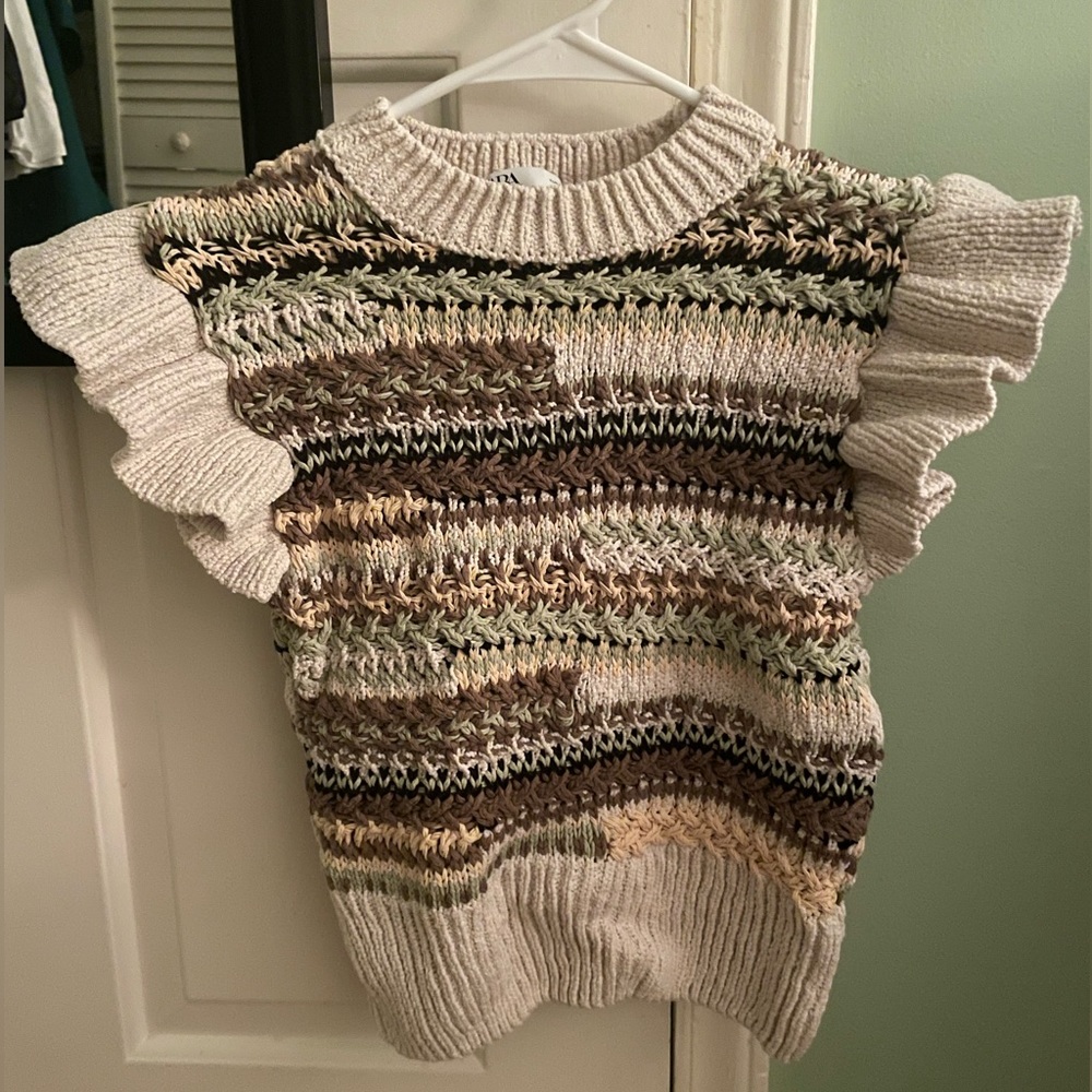 Zara Knitted Tank! 🪐🐚💚